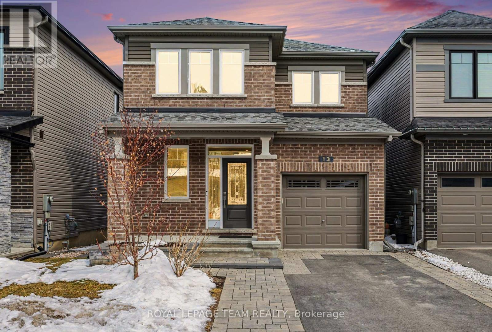 13 ALLAN MOORE PLACE, ottawa, Ontario