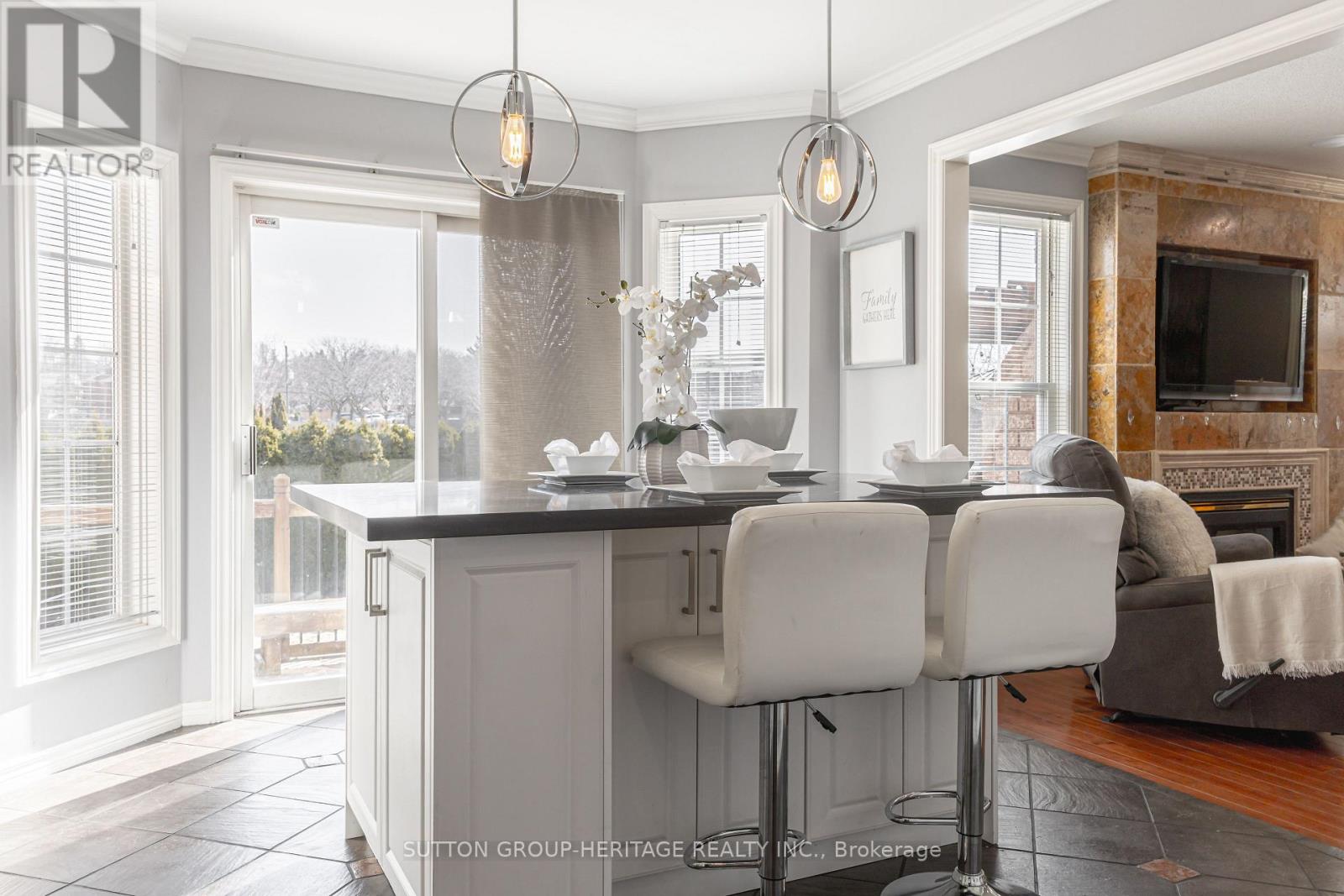 71 Todd Road, Ajax (Central West), Ontario  L1T 4C5 - Photo 14 - E12924424