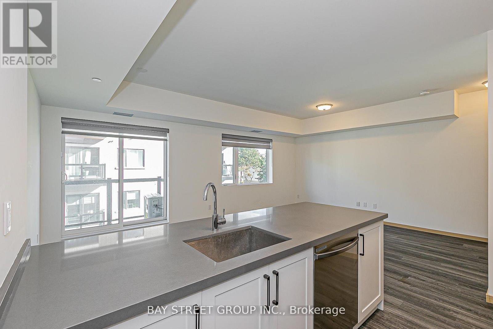 A311 - 3453 Victoria Park Avenue, Toronto, Ontario M1W 0A9 - Photo 18 - E12924474