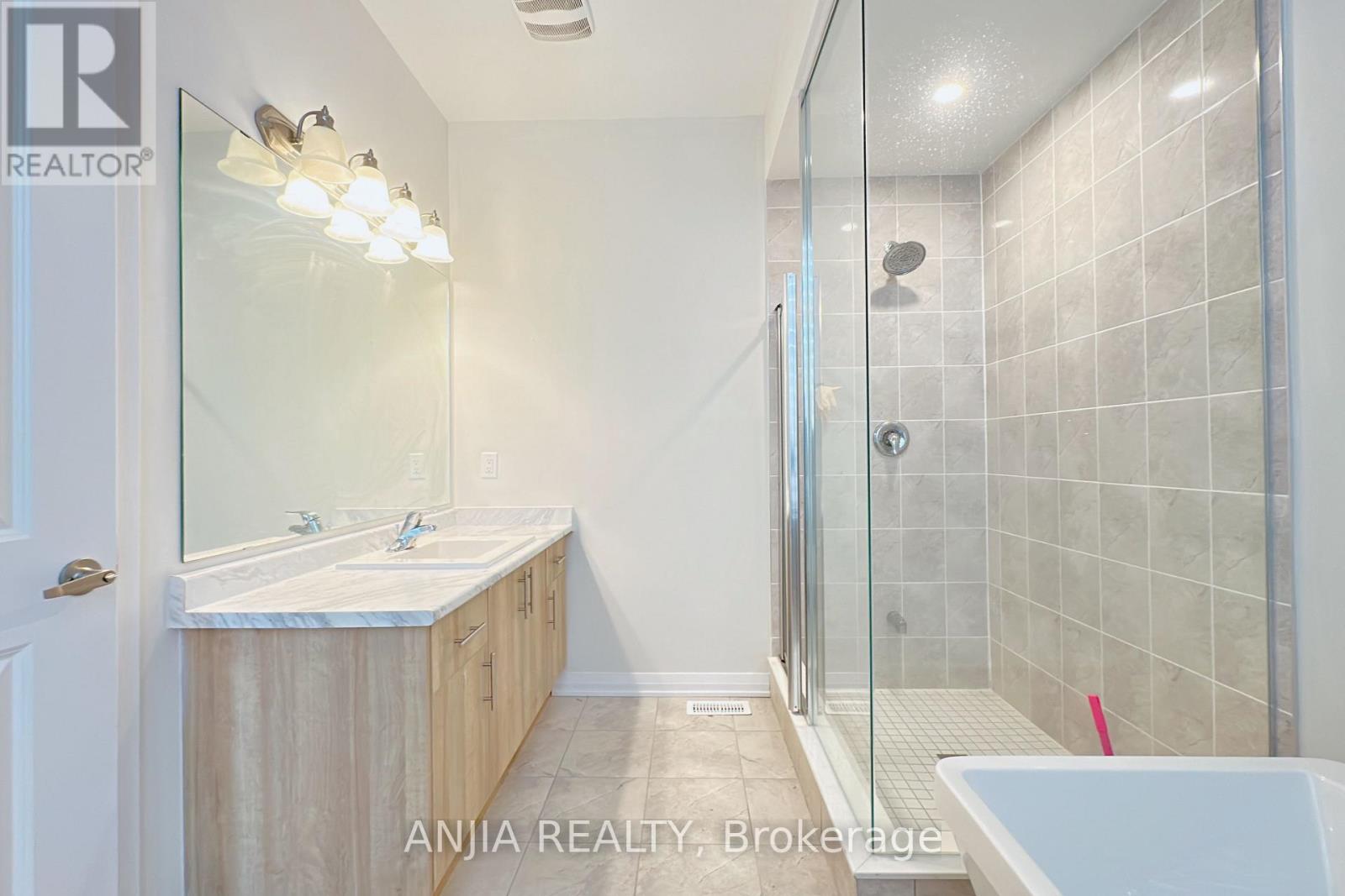 33 Millman Lane, Richmond Hill, Ontario  L4S 1N7 - Photo 16 - N12760370