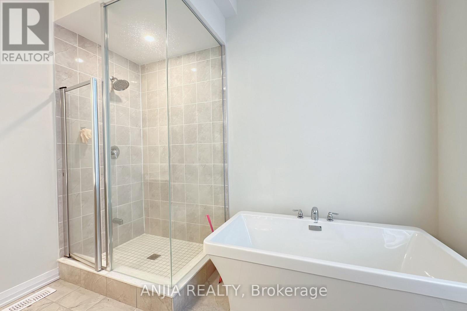 33 Millman Lane, Richmond Hill, Ontario  L4S 1N7 - Photo 15 - N12760370