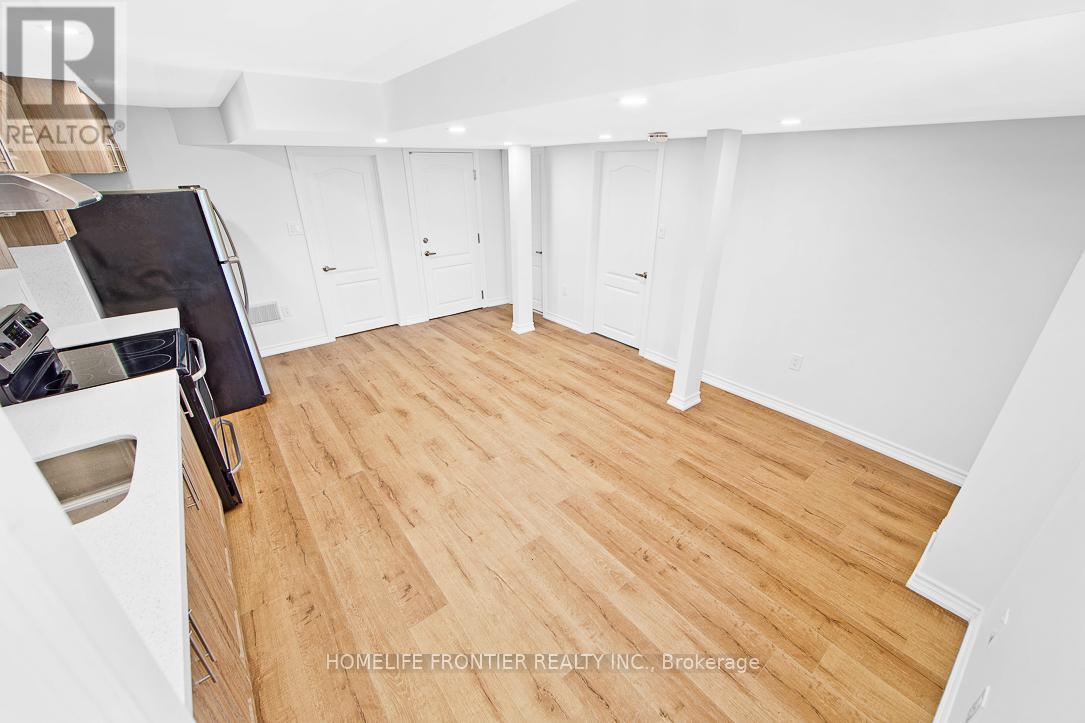 Lower - 311 Hinton Terrace, Milton, Ontario  L9E 1C8 - Photo 6 - W12903542