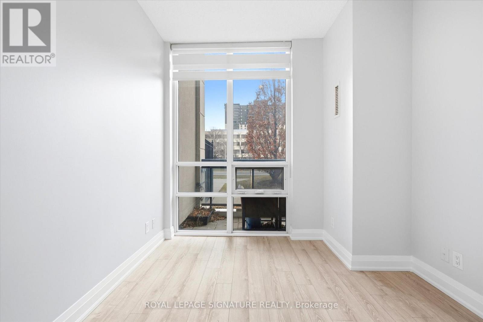 Gl5 - 6 Eva Road, Toronto, Ontario  M9C 0B1 - Photo 17 - W12924198