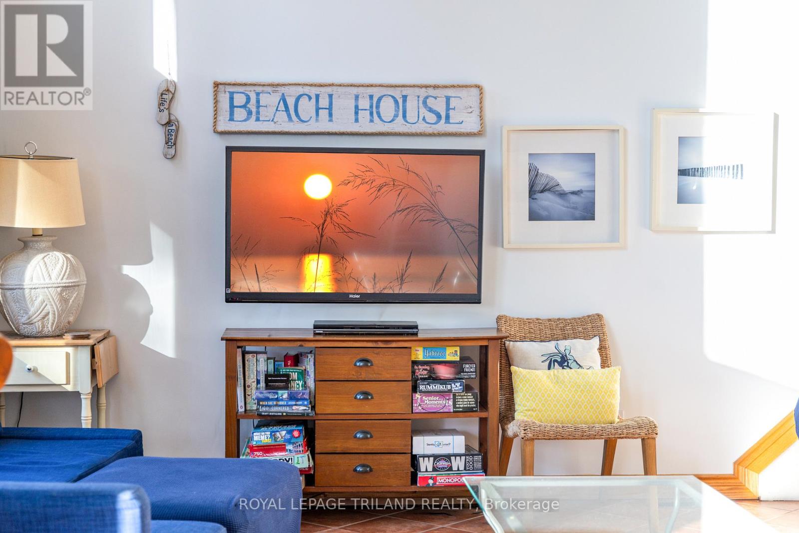 28 Elmwood Avenue, Lambton Shores, Ontario  N0M 1T0 - Photo 23 - X12924414