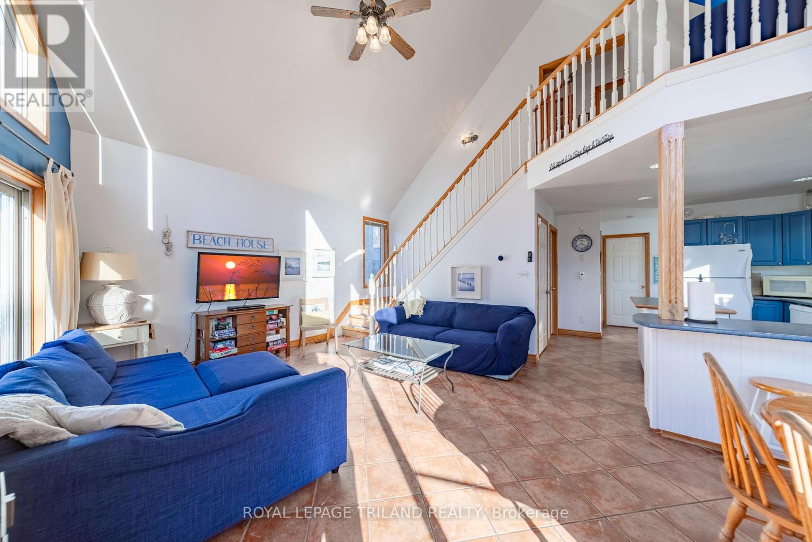 28 Elmwood Avenue, Lambton Shores, Ontario  N0M 1T0 - Photo 24 - X12924414