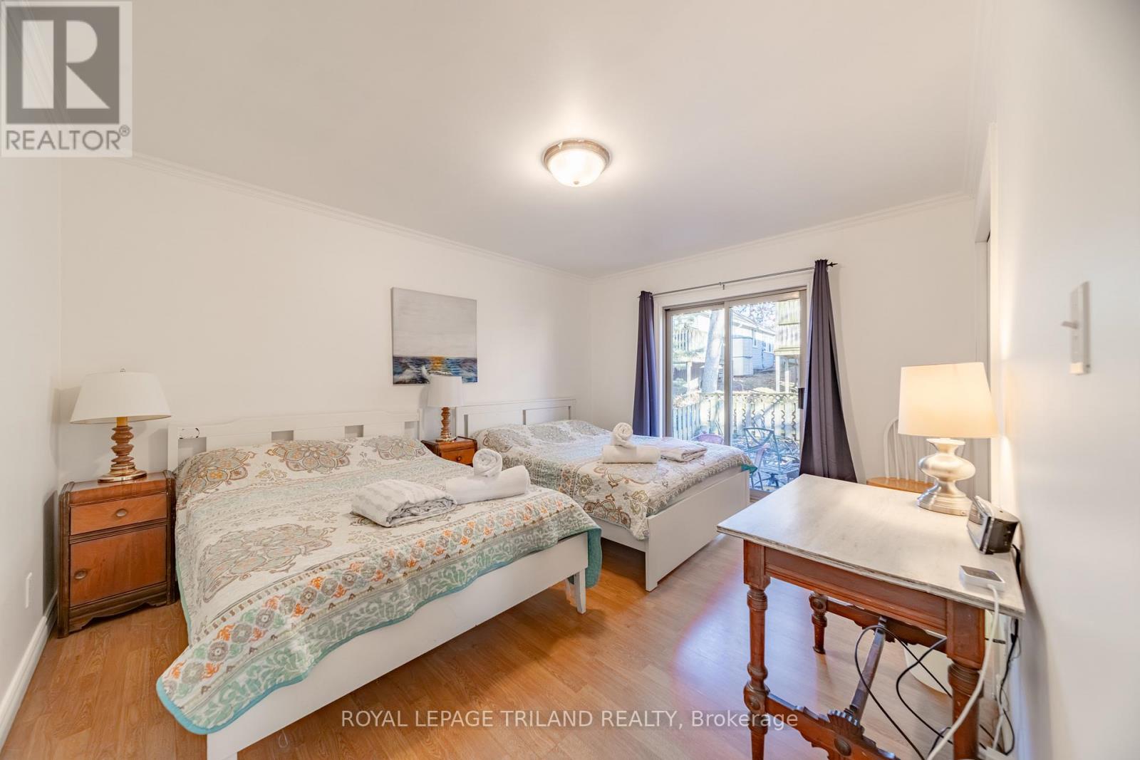 28 Elmwood Avenue, Lambton Shores, Ontario  N0M 1T0 - Photo 28 - X12924414