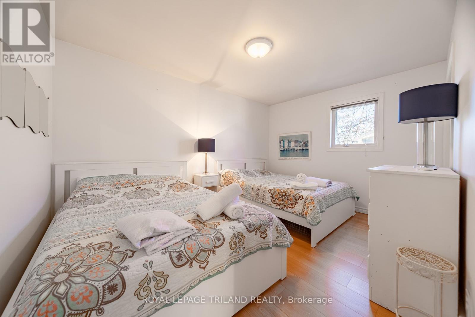 28 Elmwood Avenue, Lambton Shores, Ontario  N0M 1T0 - Photo 35 - X12924414