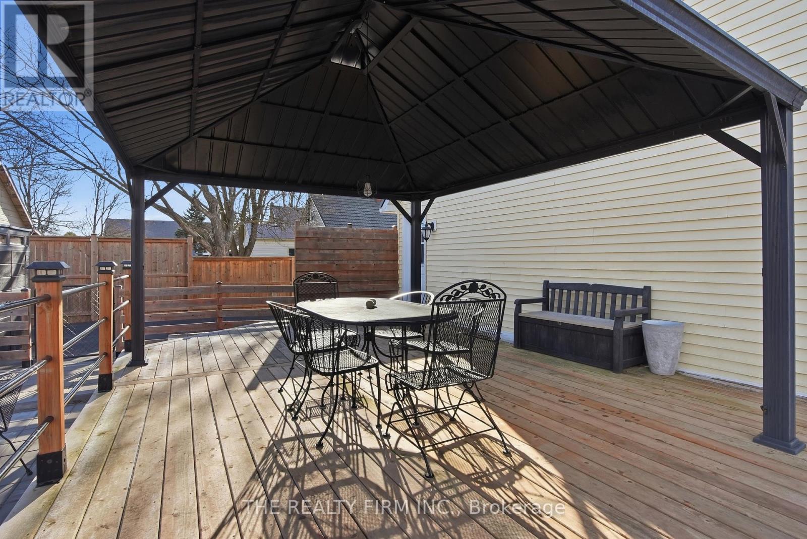 521 Ontario Street, Warwick, Ontario  N0M 2S0 - Photo 37 - X12924434