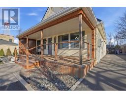 521 ONTARIO STREET, Warwick, Ontario