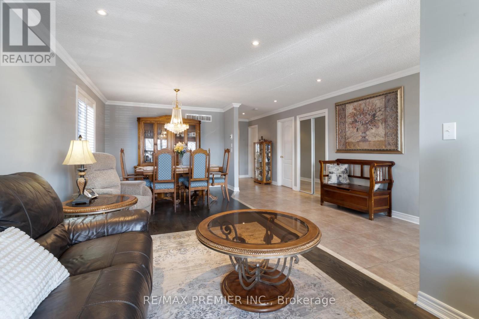 78 Rosanna Crescent, Vaughan, Ontario L6A 3E3 - Photo 7 - N12924412