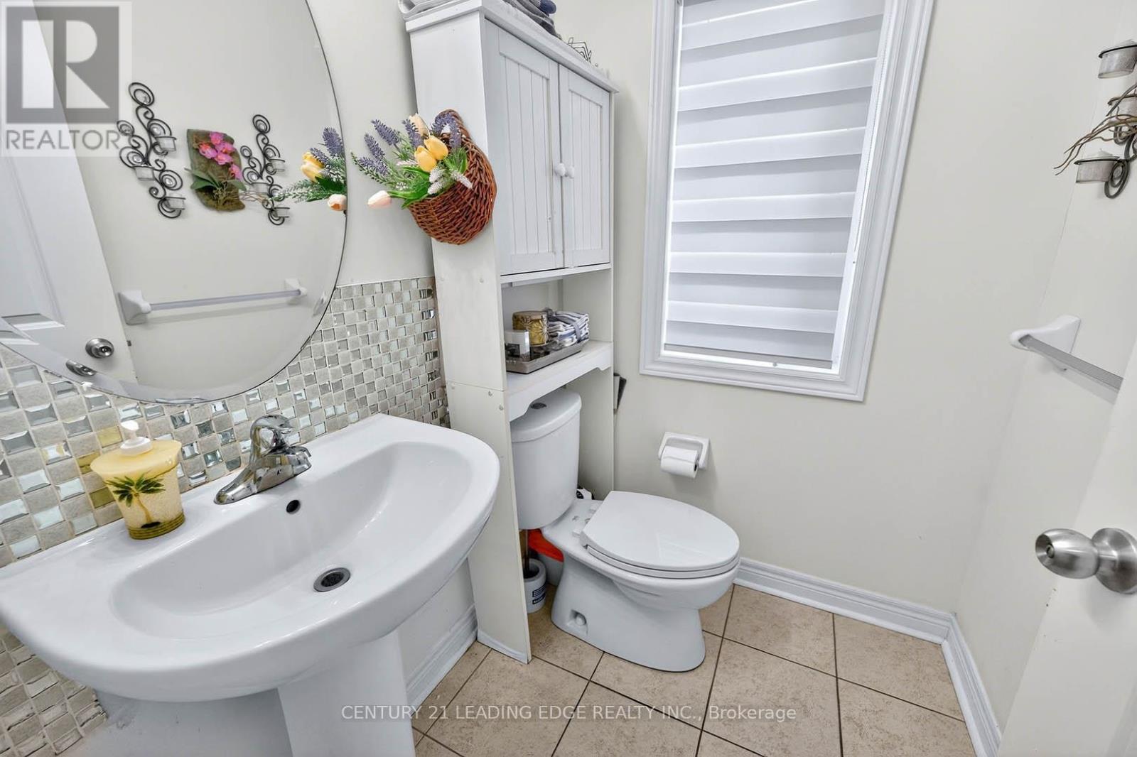 34 Buttonleaf Crescent, Whitchurch-Stouffville, Ontario  L4A 4P5 - Photo 14 - N12924422