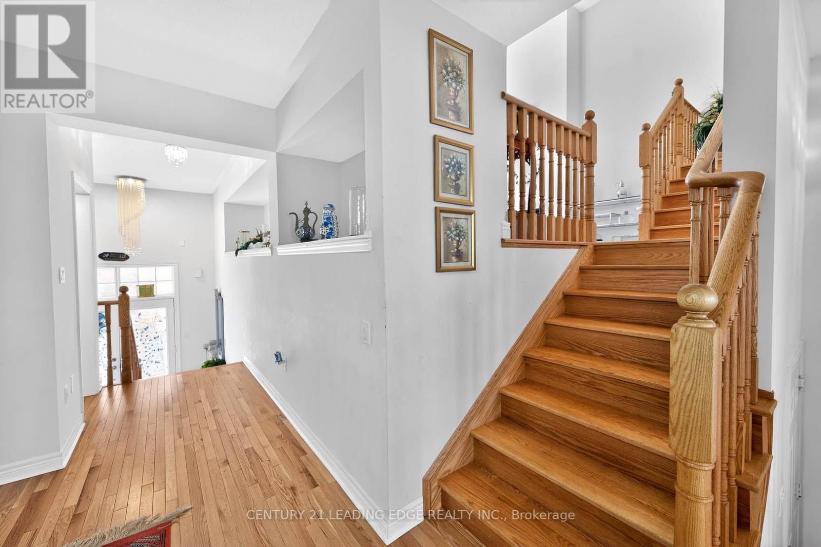 34 Buttonleaf Crescent, Whitchurch-Stouffville, Ontario  L4A 4P5 - Photo 16 - N12924422