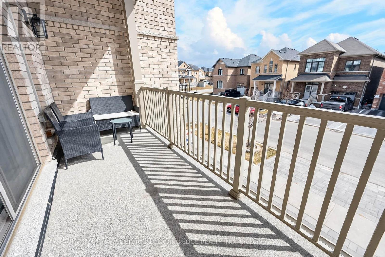 34 Buttonleaf Crescent, Whitchurch-Stouffville, Ontario  L4A 4P5 - Photo 20 - N12924422