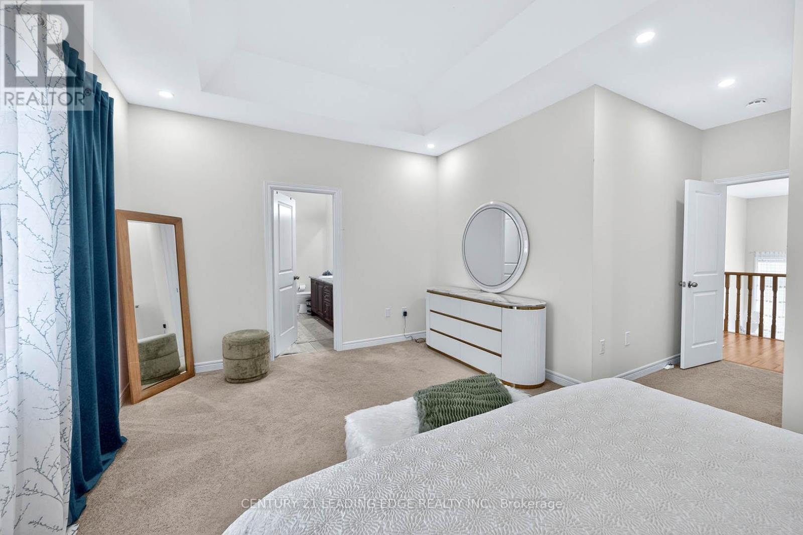 34 Buttonleaf Crescent, Whitchurch-Stouffville, Ontario  L4A 4P5 - Photo 25 - N12924422