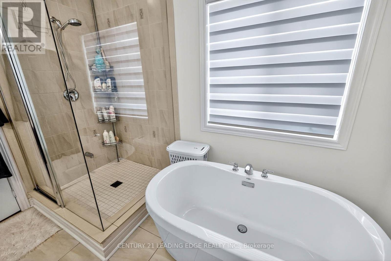 34 Buttonleaf Crescent, Whitchurch-Stouffville, Ontario  L4A 4P5 - Photo 27 - N12924422