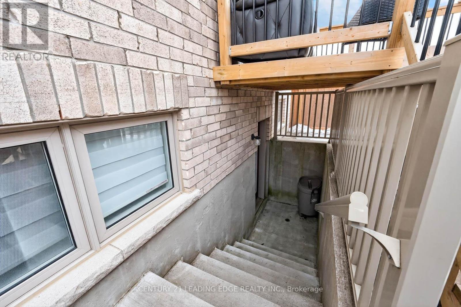 34 Buttonleaf Crescent, Whitchurch-Stouffville, Ontario  L4A 4P5 - Photo 35 - N12924422