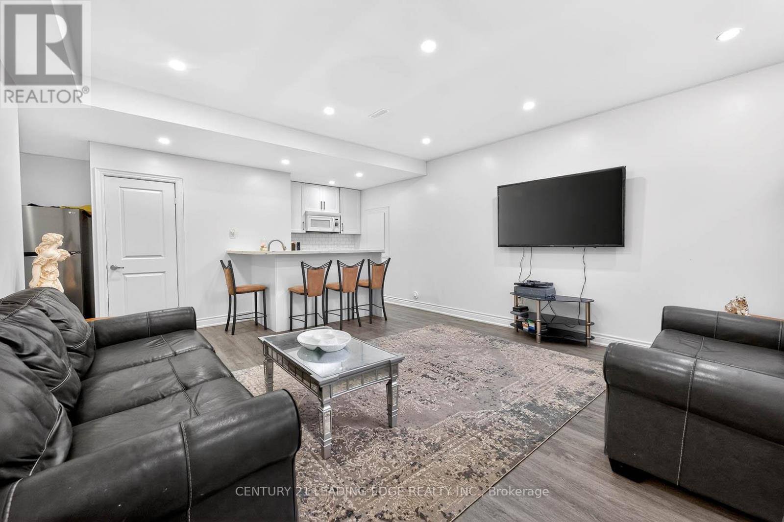 34 Buttonleaf Crescent, Whitchurch-Stouffville, Ontario  L4A 4P5 - Photo 37 - N12924422