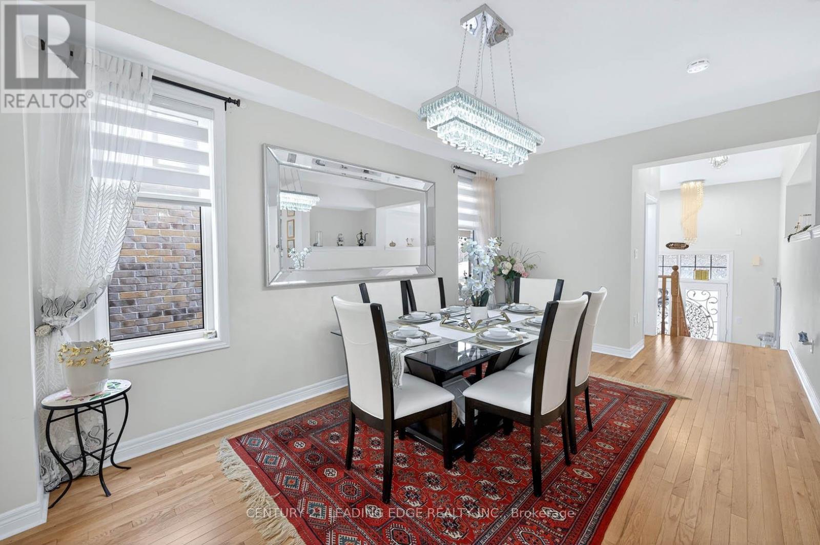 34 Buttonleaf Crescent, Whitchurch-Stouffville, Ontario  L4A 4P5 - Photo 4 - N12924422