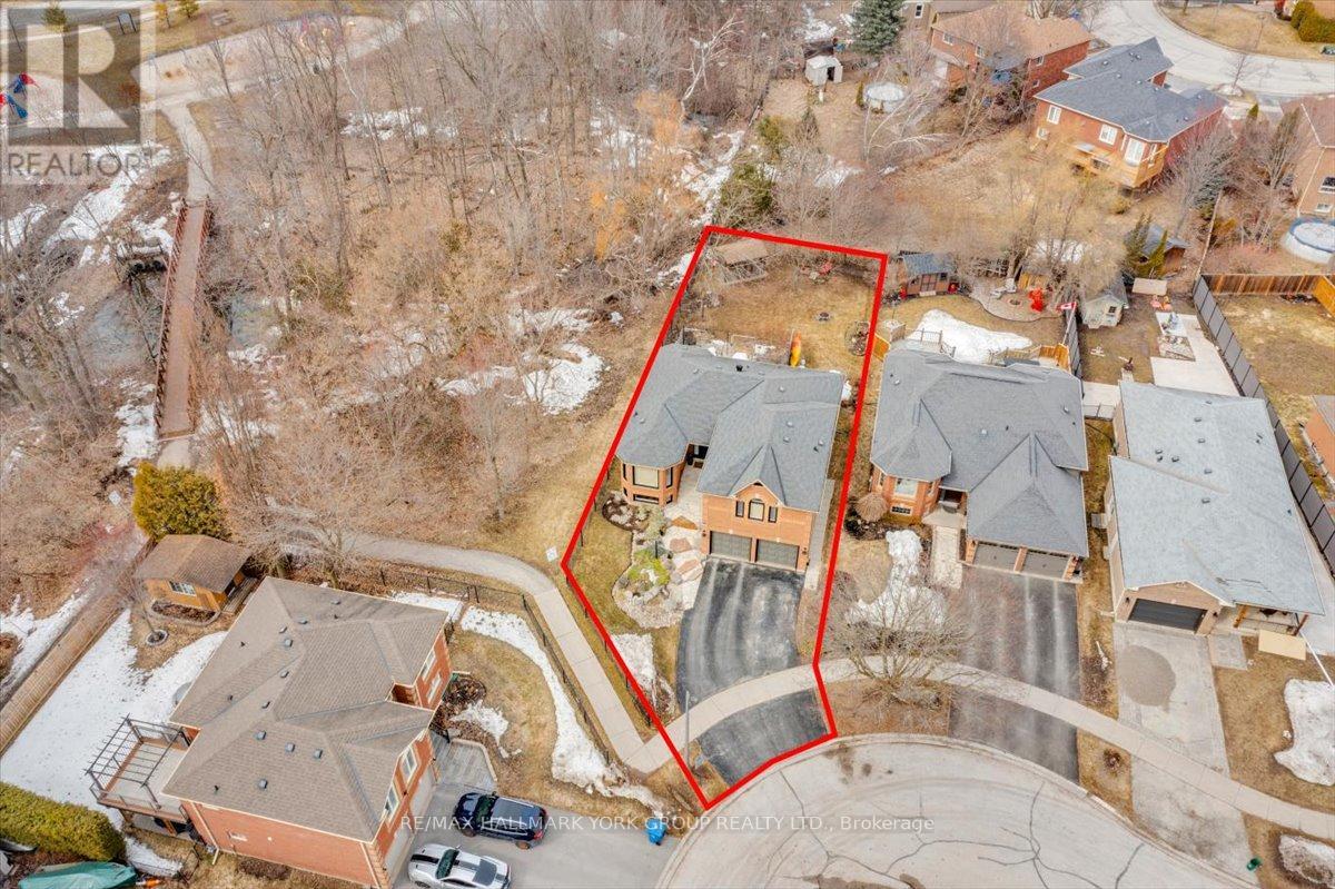 22 Margaret Place, Georgina, Ontario  L4P 3X2 - Photo 2 - N12924592