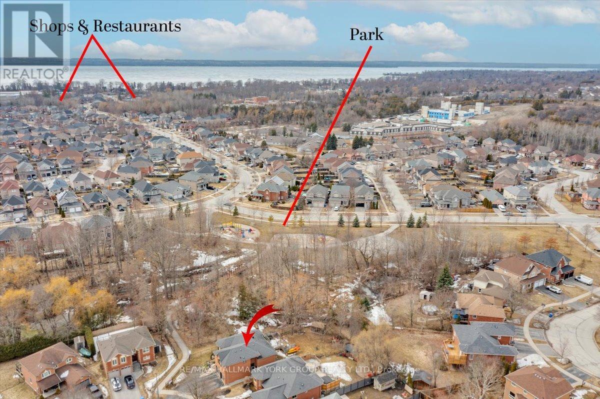 22 Margaret Place, Georgina, Ontario  L4P 3X2 - Photo 3 - N12924592