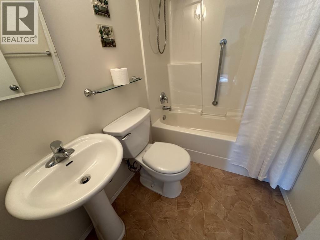 7529 11th Street, Grand Forks, British Columbia  V0H 1H0 - Photo 6 - 10380416