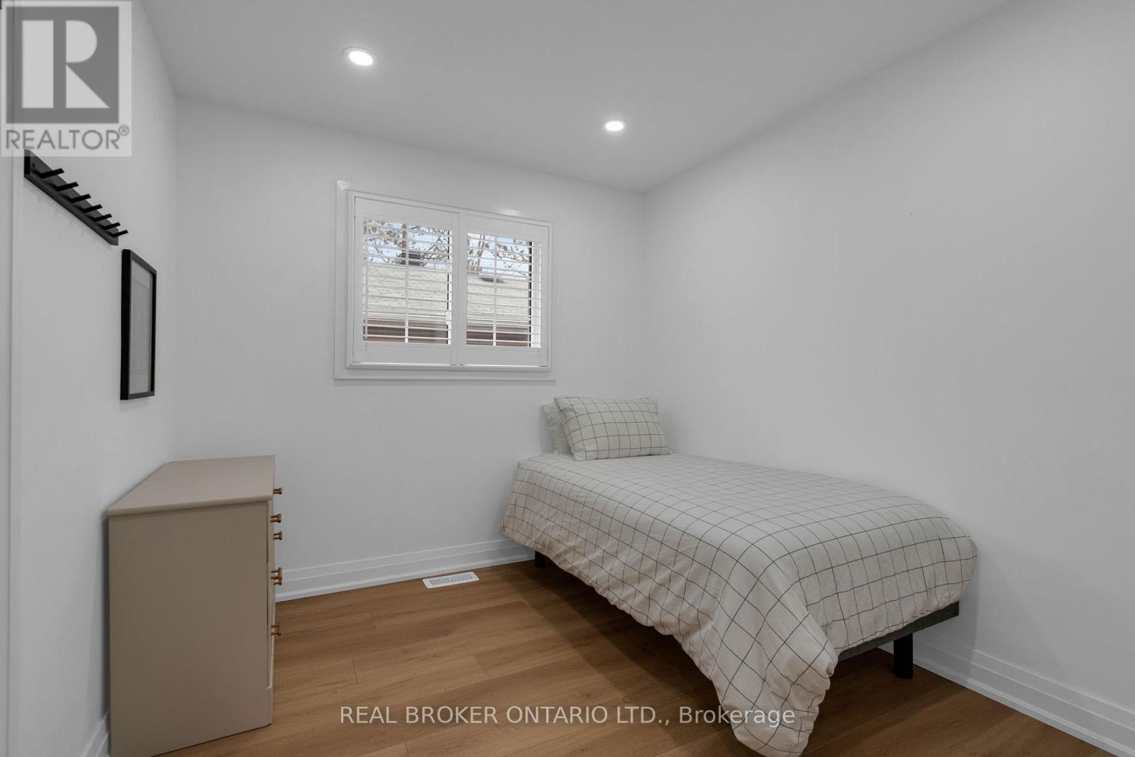 15 Buchanan Street, Barrie, Ontario  L4M 6B7 - Photo 23 - S12924506