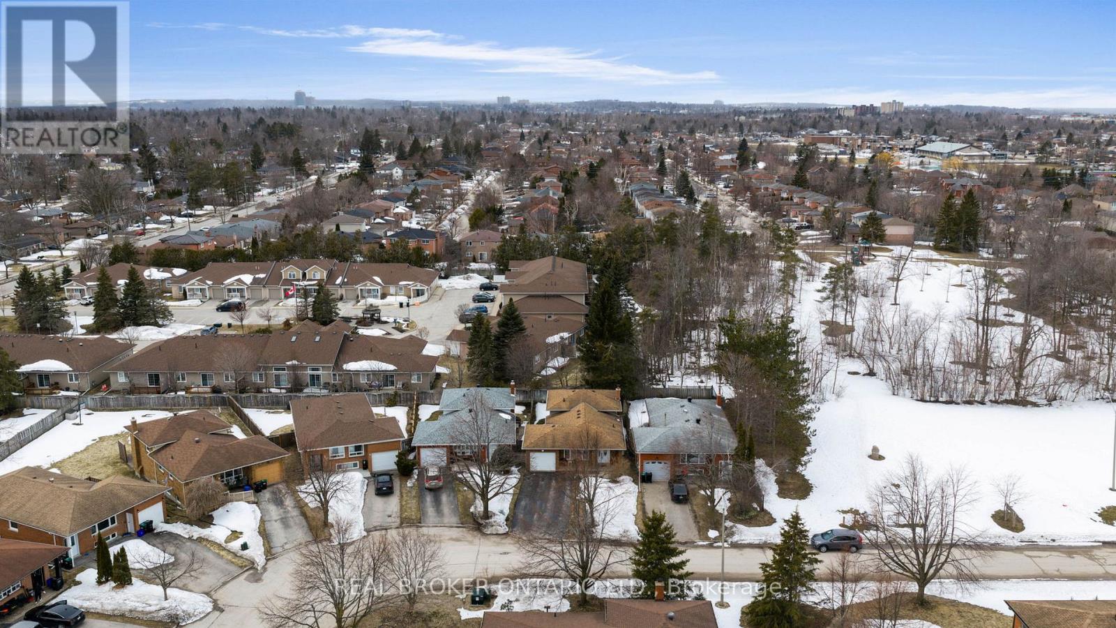 15 Buchanan Street, Barrie, Ontario  L4M 6B7 - Photo 41 - S12924506