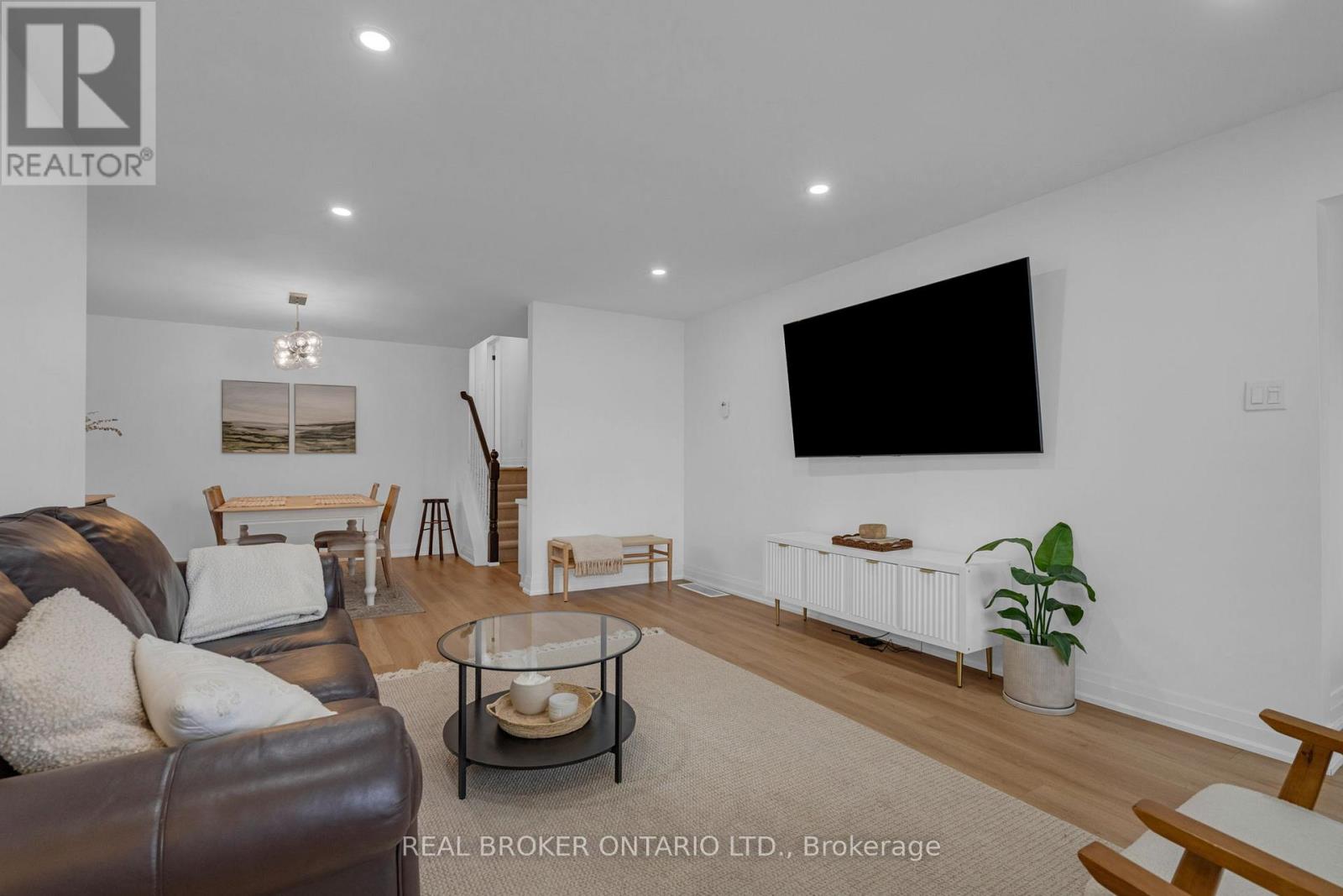 15 Buchanan Street, Barrie, Ontario  L4M 6B7 - Photo 8 - S12924506