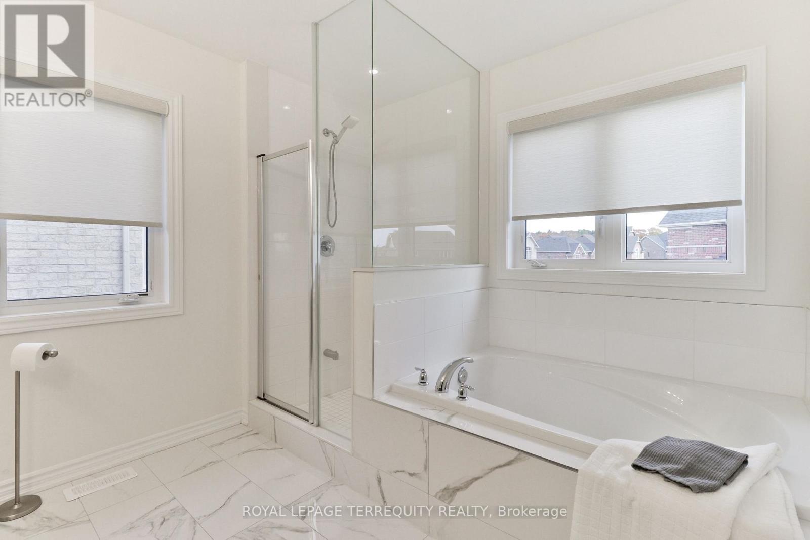 26 Sanford Circle, Springwater, Ontario  L9X 2A8 - Photo 19 - S12924562