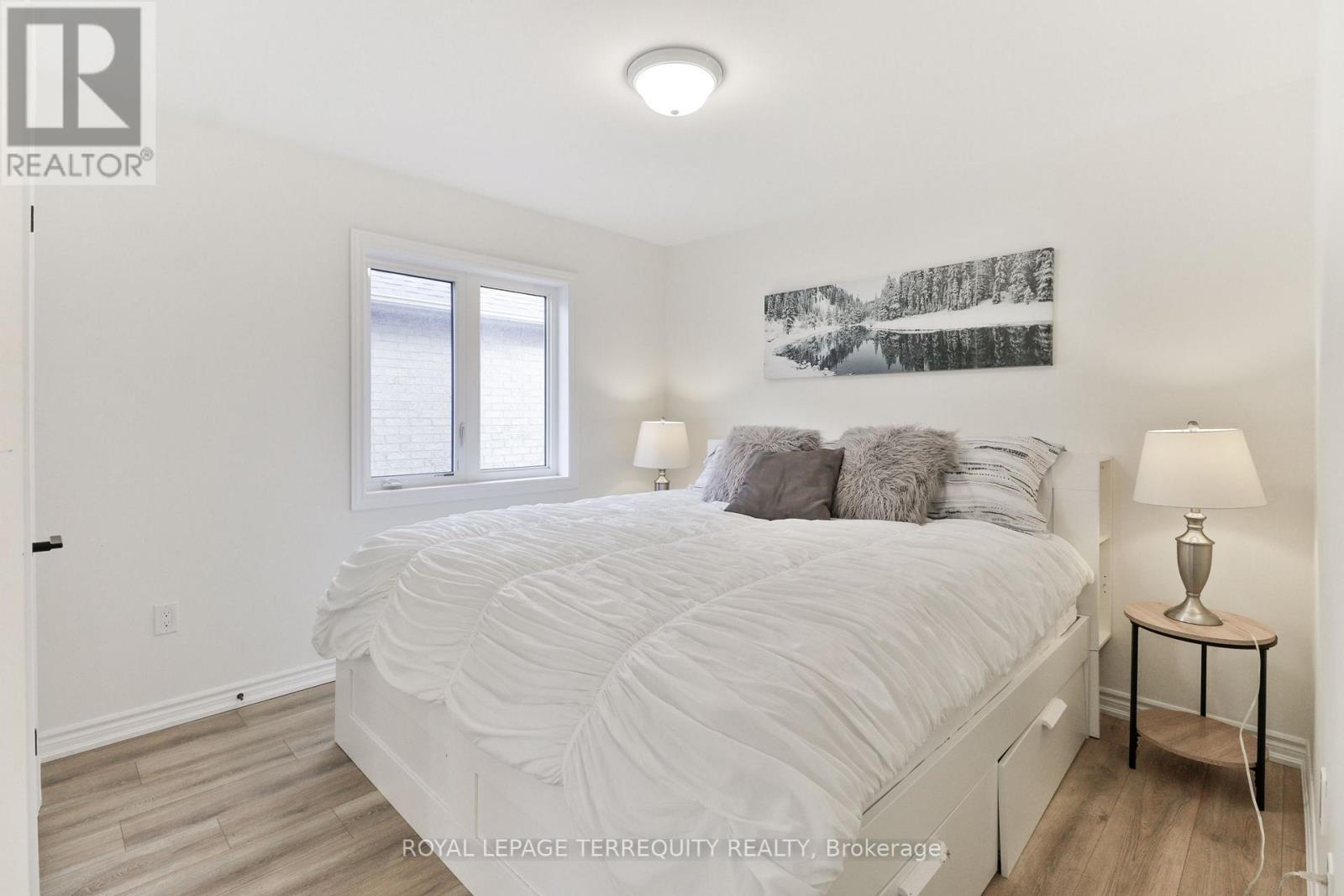 26 Sanford Circle, Springwater, Ontario  L9X 2A8 - Photo 20 - S12924562