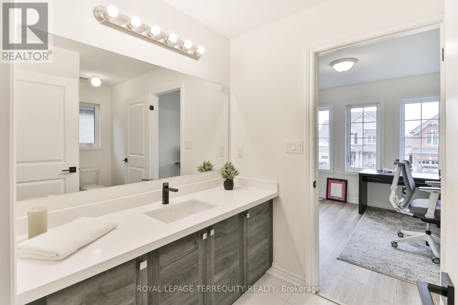 26 Sanford Circle, Springwater, Ontario  L9X 2A8 - Photo 22 - S12924562