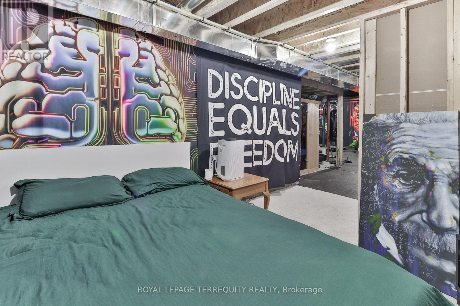 26 Sanford Circle, Springwater, Ontario  L9X 2A8 - Photo 32 - S12924562