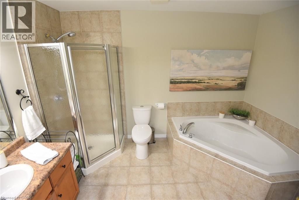 111 Magnolia Crescent, Grimsby, Ontario  L3M 5R5 - Photo 31 - 40814822