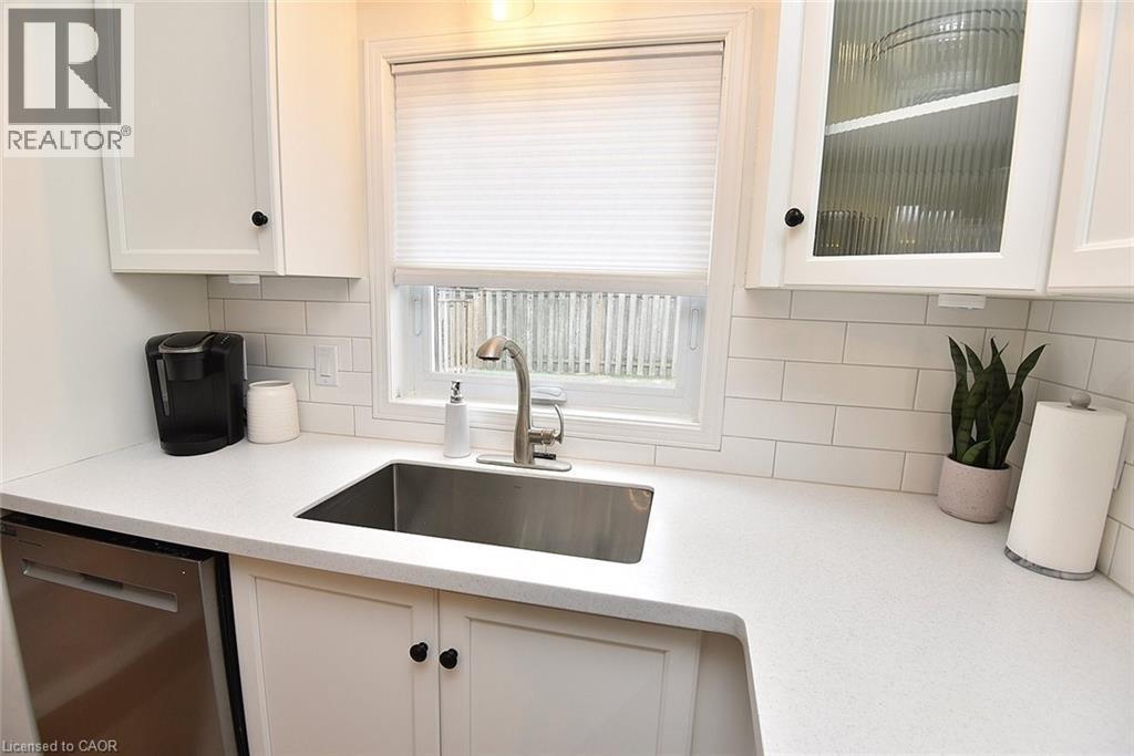 111 Magnolia Crescent, Grimsby, Ontario  L3M 5R5 - Photo 15 - 40814822