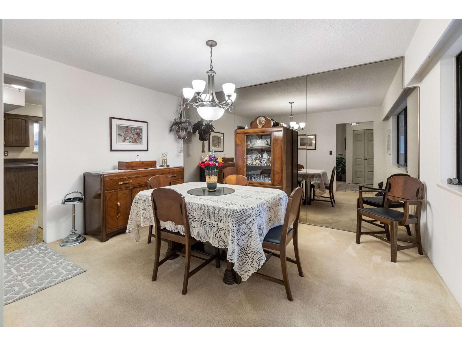 13474 15 Avenue, Surrey, British Columbia V4A 1L2 - Photo 4 - R3100337