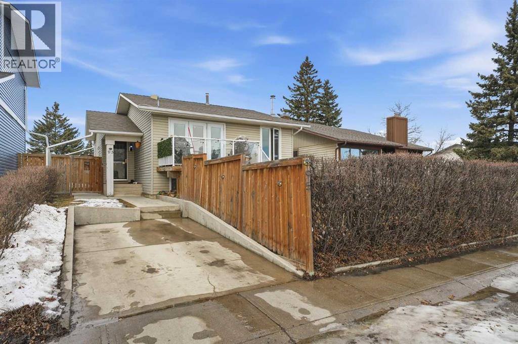 95 Summerwood Road, Airdrie, Alberta  T4B 1X1 - Photo 1 - A2294650