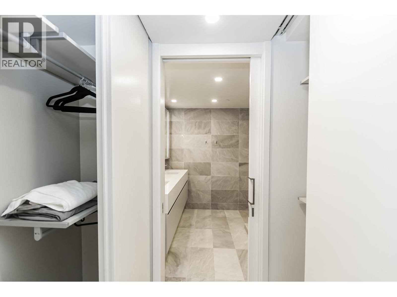 606 889 Pacific Street, Vancouver, British Columbia  V6Z 1C3 - Photo 6 - R3103709