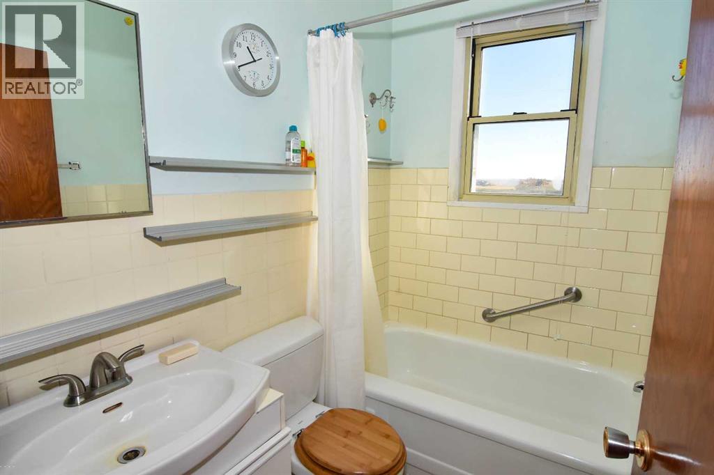 253215 Range Road 280, Delacour, Alberta  T0M 0T0 - Photo 13 - A2296247