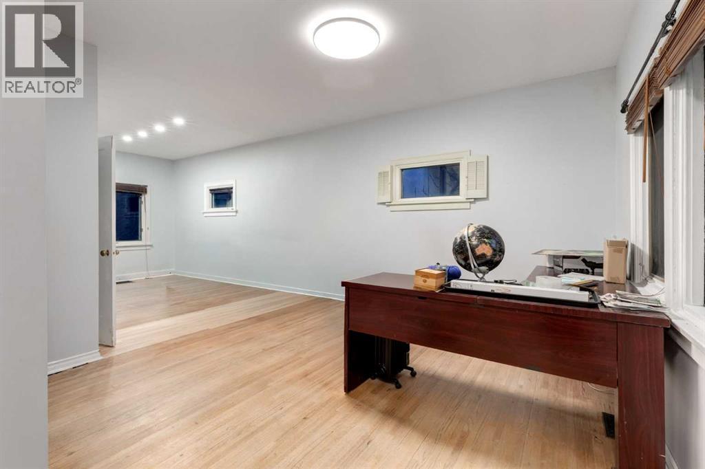 1424 Premier Way SW, Calgary, Alberta  T2T 1L9 - Photo 17 - A2296356