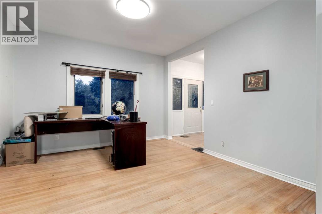 1424 Premier Way SW, Calgary, Alberta  T2T 1L9 - Photo 18 - A2296356