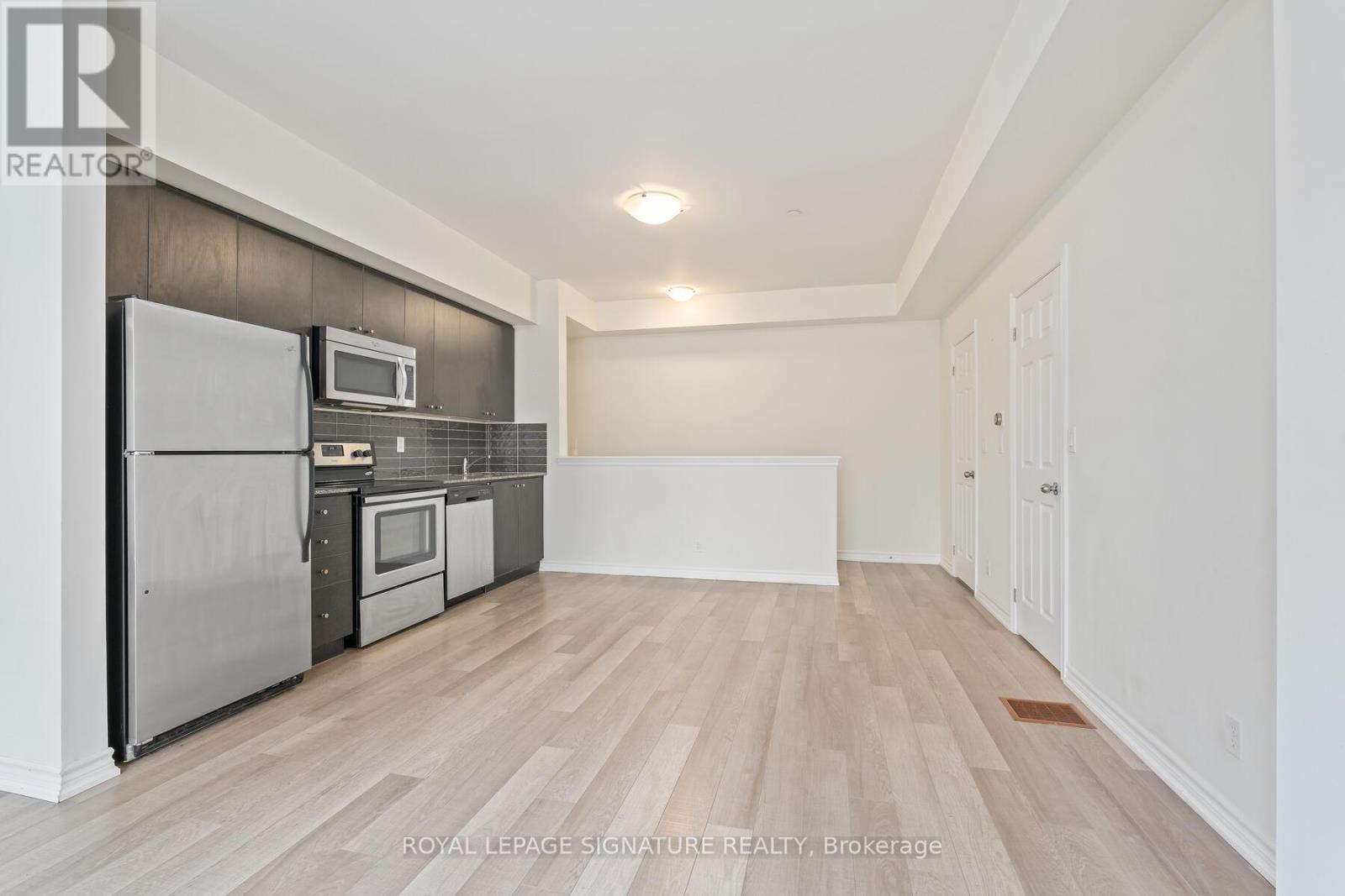 65 - 130 Twenty Fourth Street, Toronto, Ontario  M8V 3N7 - Photo 10 - W12924430