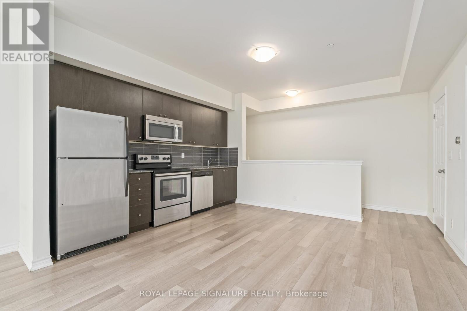 65 - 130 Twenty Fourth Street, Toronto, Ontario  M8V 3N7 - Photo 11 - W12924430