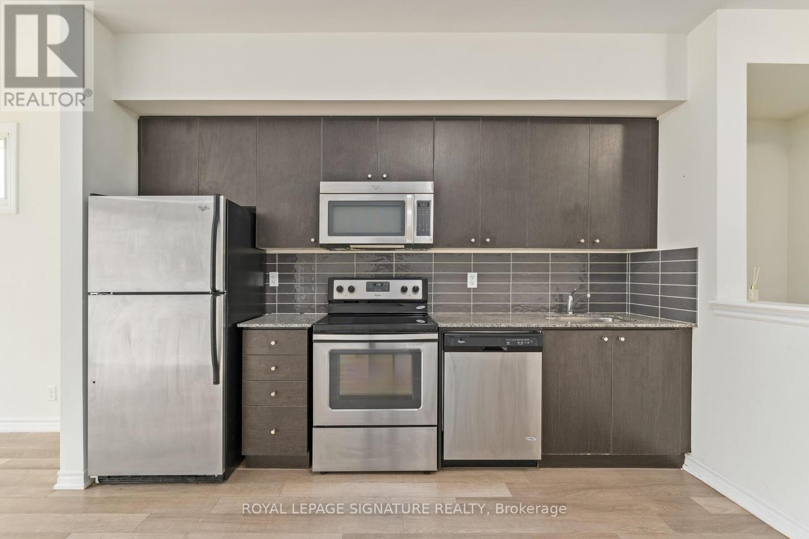 65 - 130 Twenty Fourth Street, Toronto, Ontario  M8V 3N7 - Photo 13 - W12924430