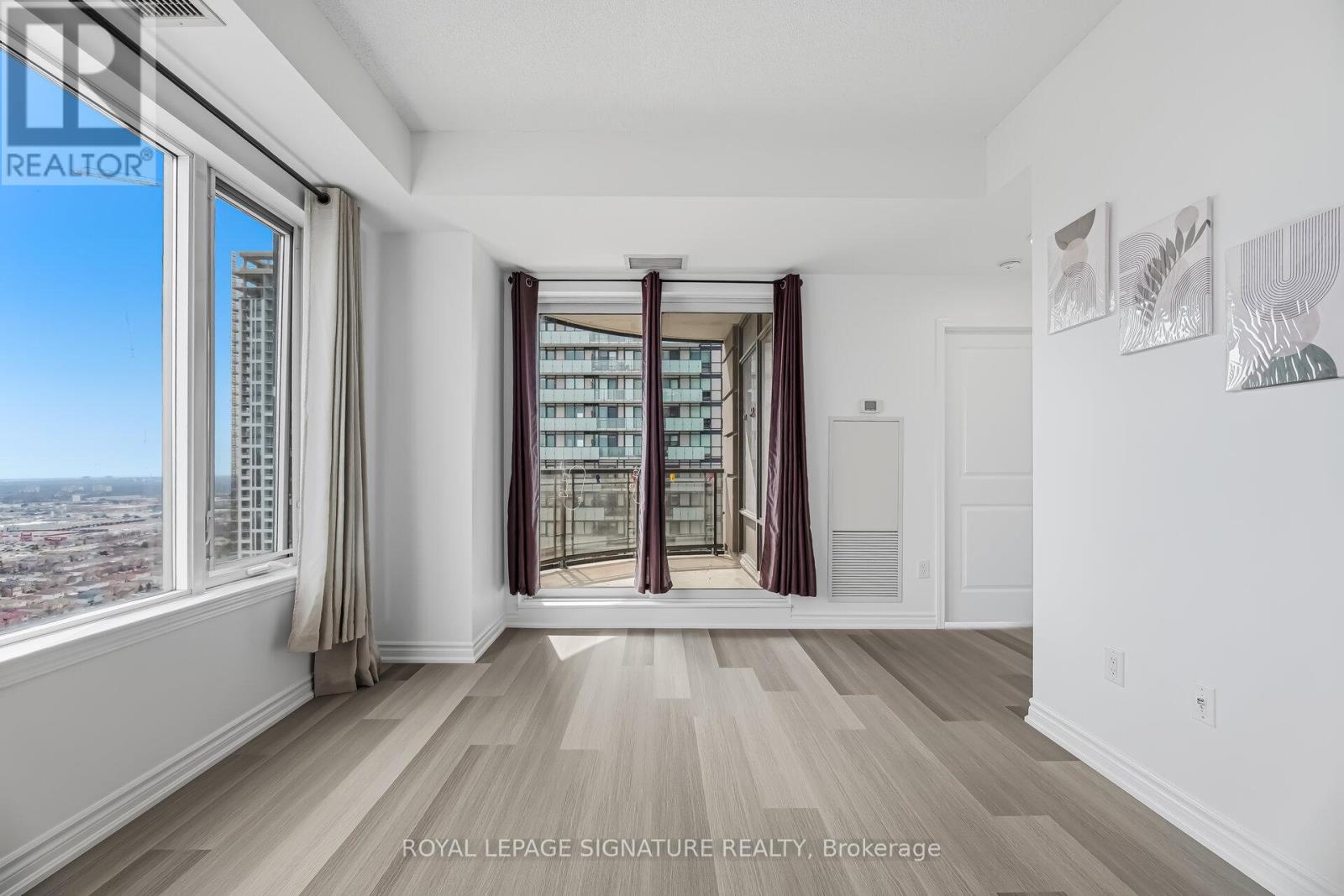 2608 - 385 Prince Of Wales Drive, Mississauga, Ontario  L5B 0C6 - Photo 19 - W12924444