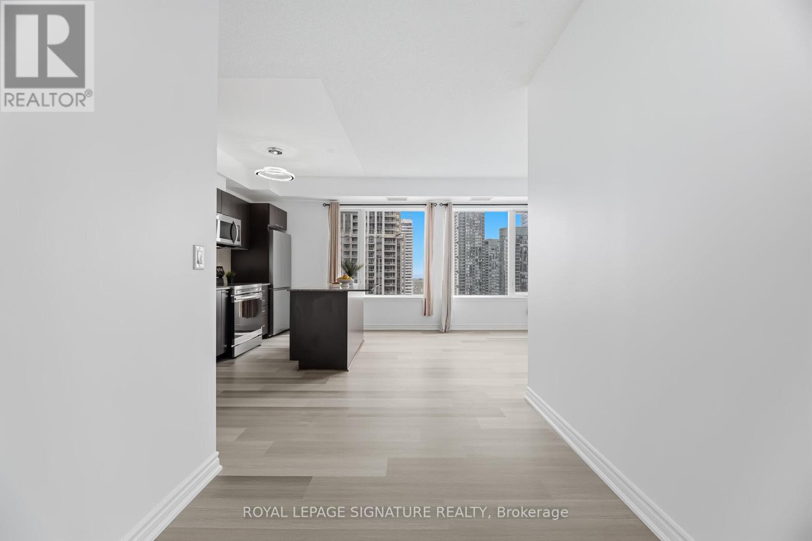 2608 - 385 Prince Of Wales Drive, Mississauga, Ontario  L5B 0C6 - Photo 21 - W12924444