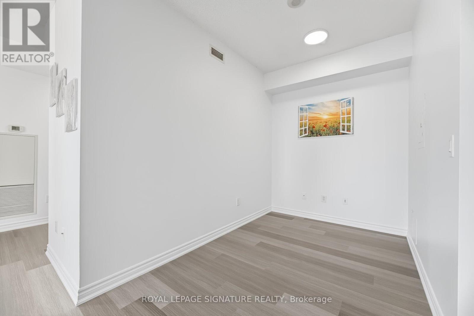 2608 - 385 Prince Of Wales Drive, Mississauga, Ontario  L5B 0C6 - Photo 22 - W12924444