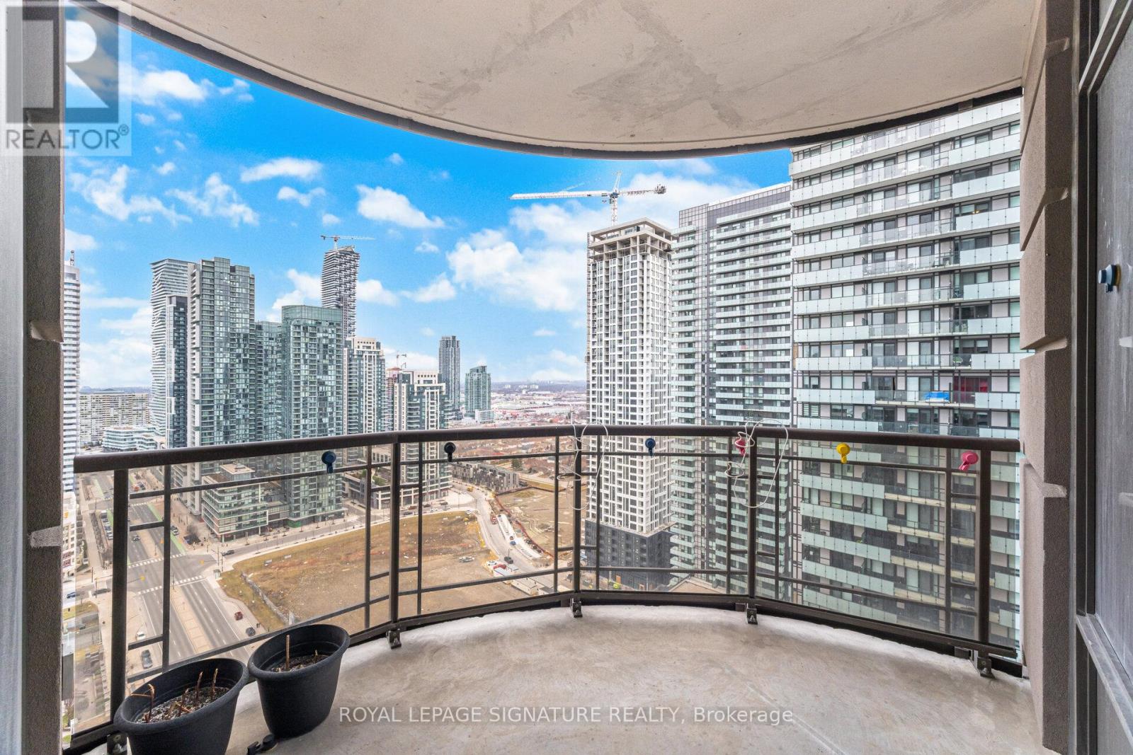 2608 - 385 Prince Of Wales Drive, Mississauga, Ontario  L5B 0C6 - Photo 31 - W12924444