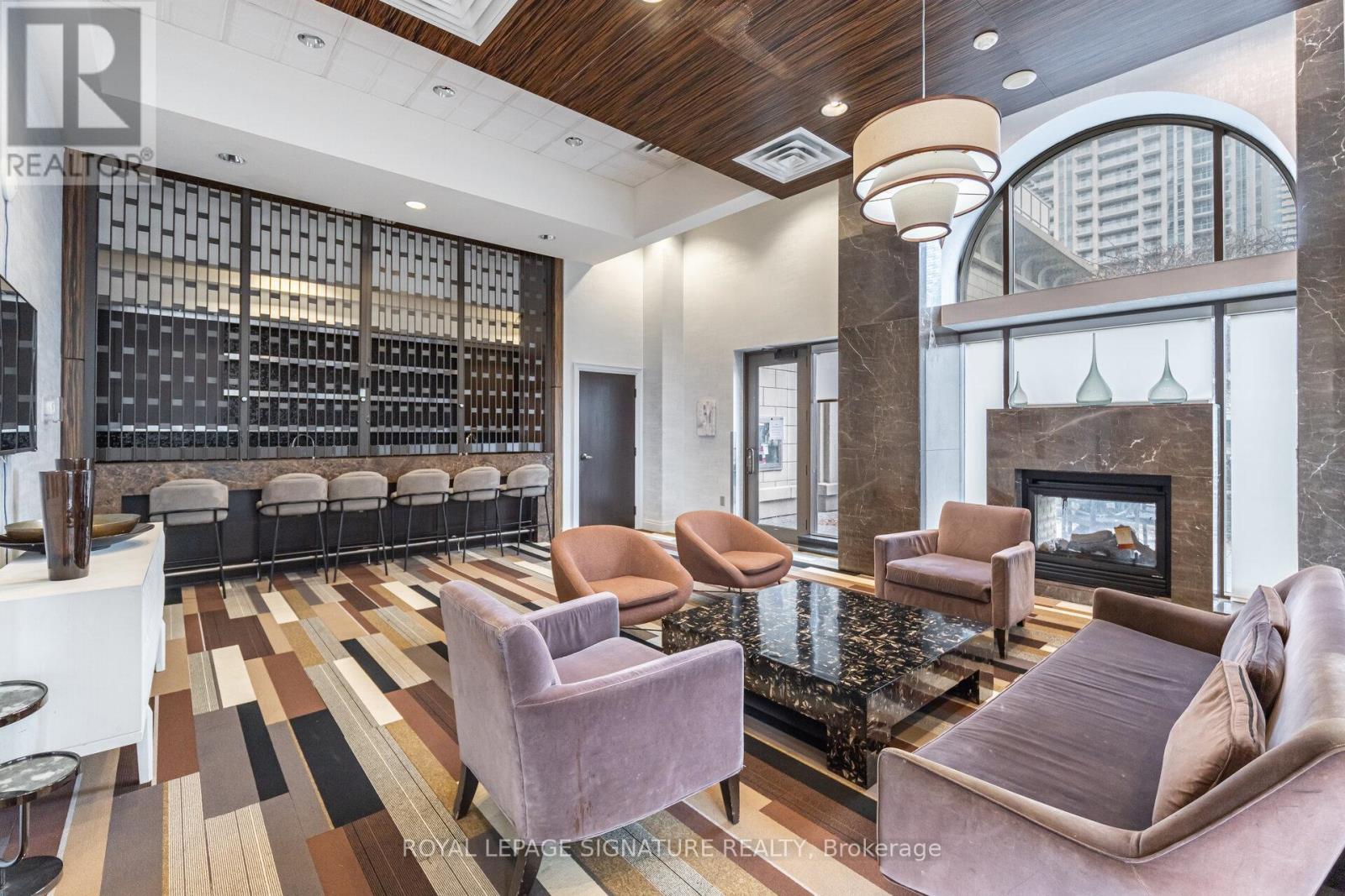 2608 - 385 Prince Of Wales Drive, Mississauga, Ontario  L5B 0C6 - Photo 39 - W12924444