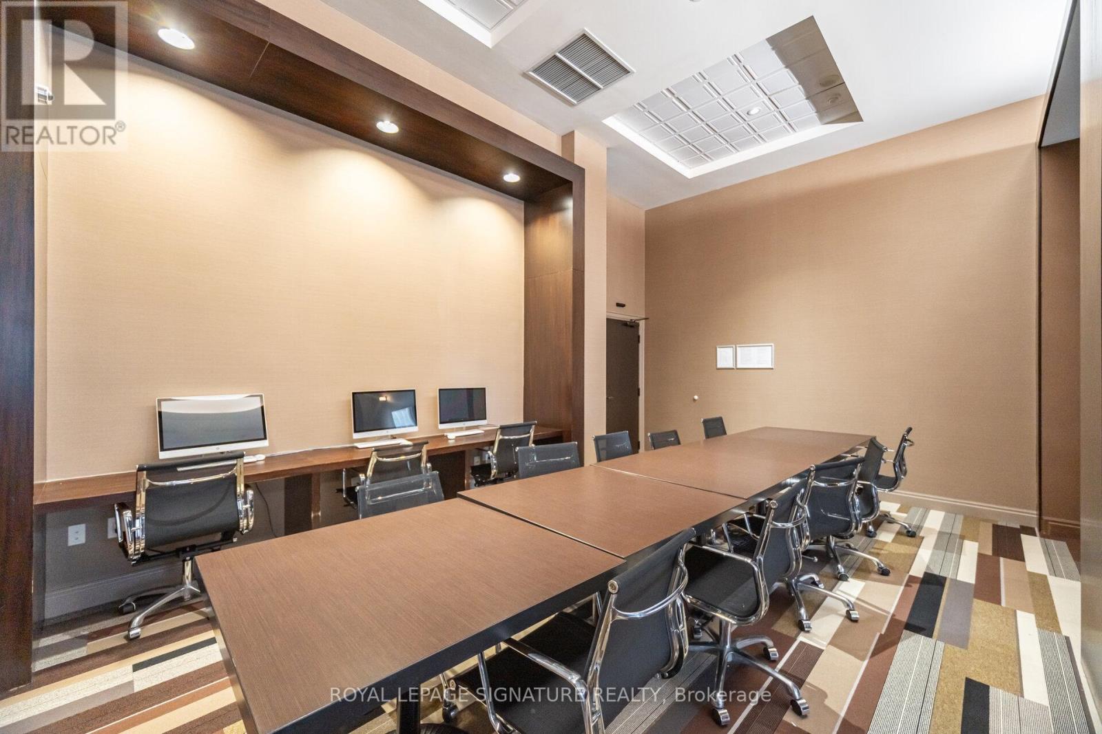 2608 - 385 Prince Of Wales Drive, Mississauga, Ontario  L5B 0C6 - Photo 43 - W12924444