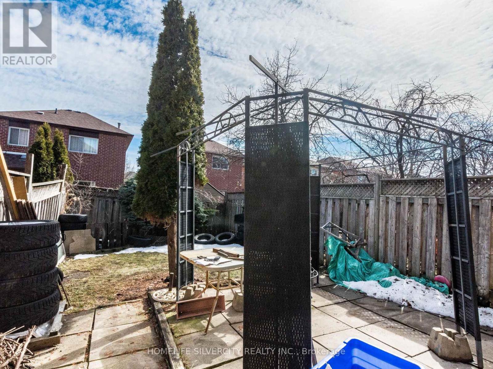 110 Richwood Crescent, Brampton, Ontario  L6X 4K7 - Photo 43 - W12924450